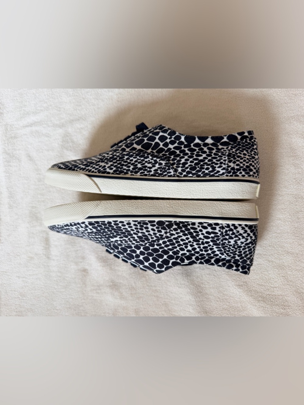 Celine Black & White Snake Print Women’s Low-Top Sneakers - Picture 4 of 8